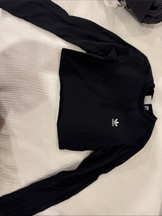 adidas Sweaters - adidas Black Cropped Crewneck Sweatshirt with Trefoil